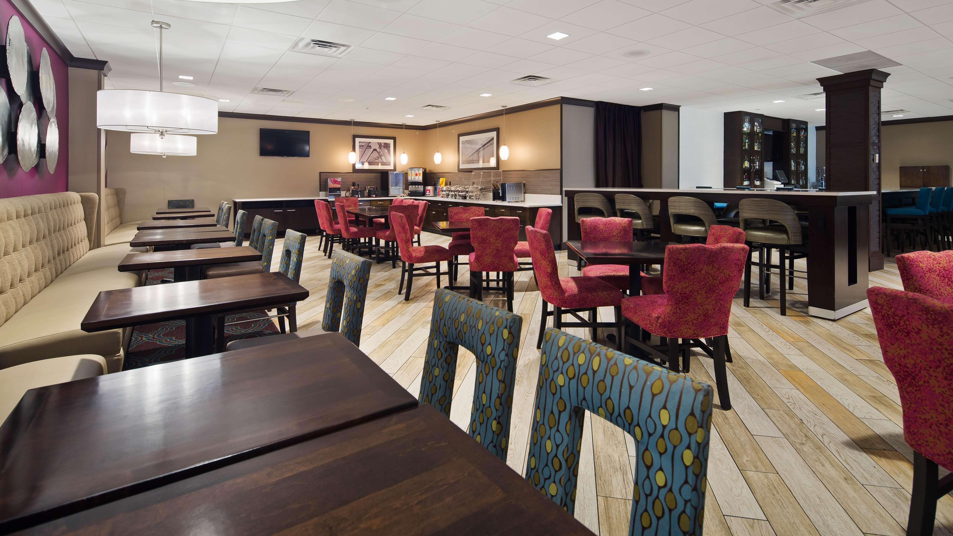 Best Western Plus Kingston Hotel And Conference Center מראה חיצוני תמונה
