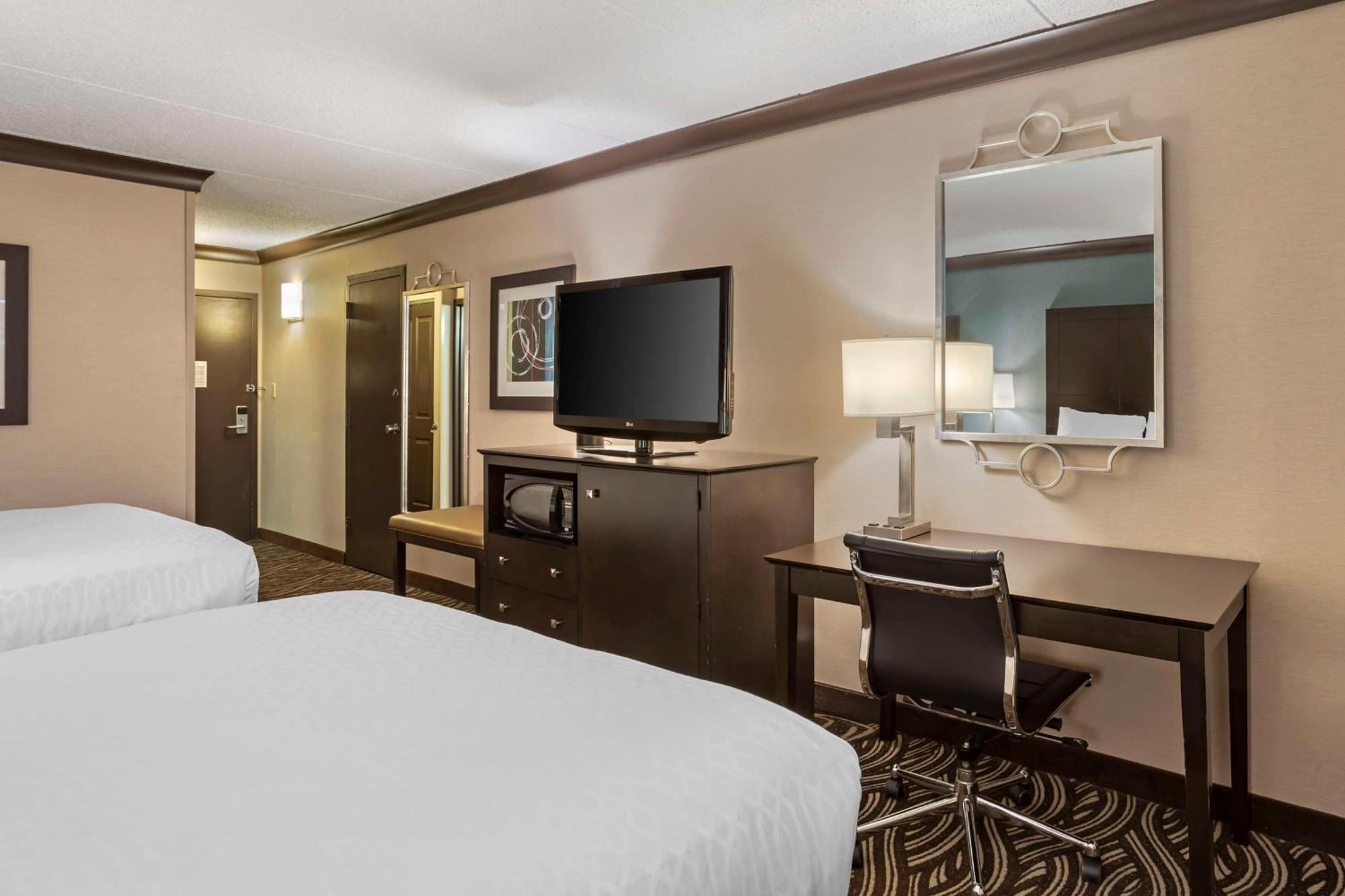 Best Western Plus Kingston Hotel And Conference Center מראה חיצוני תמונה