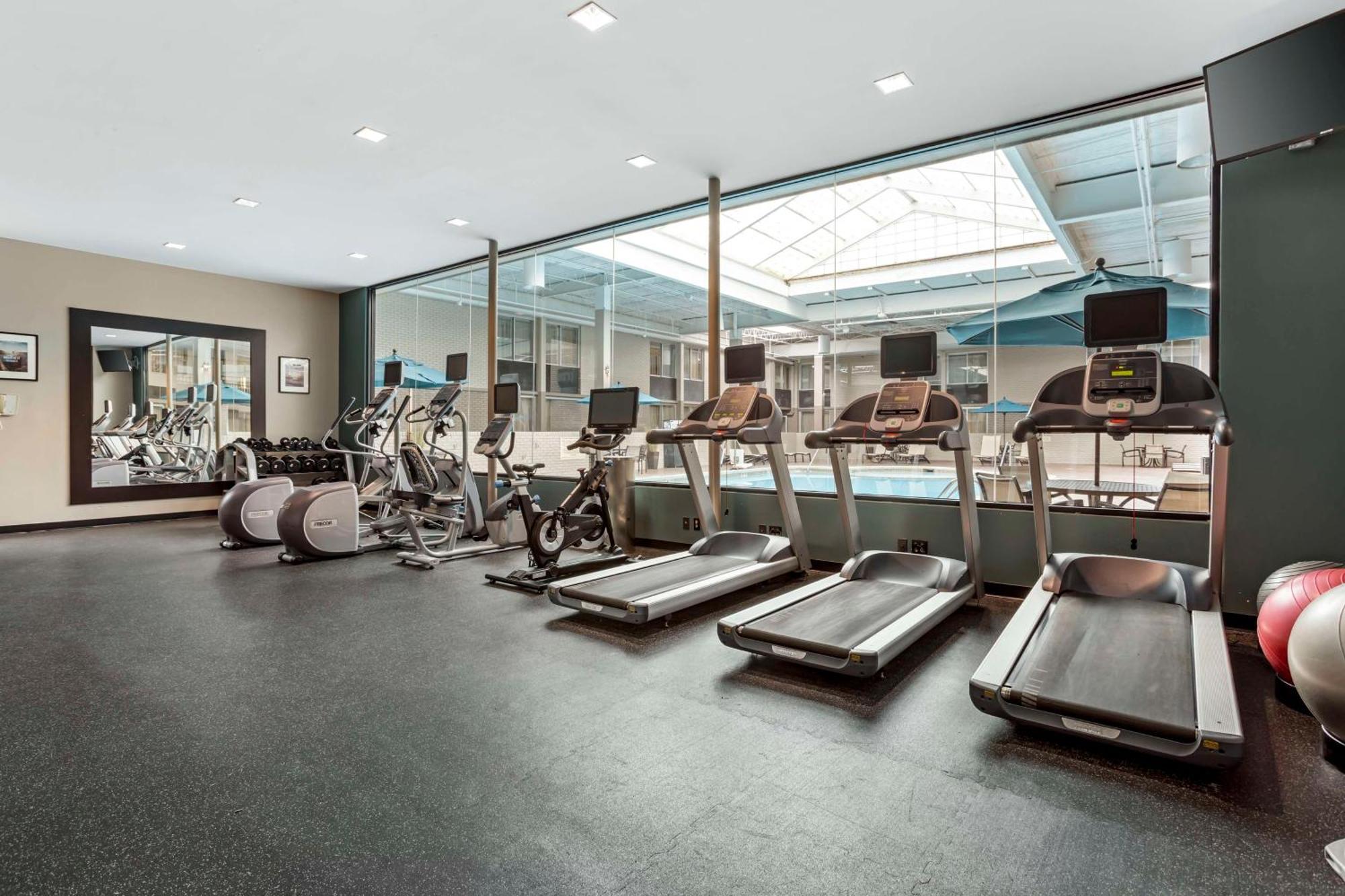 Best Western Plus Kingston Hotel And Conference Center מראה חיצוני תמונה