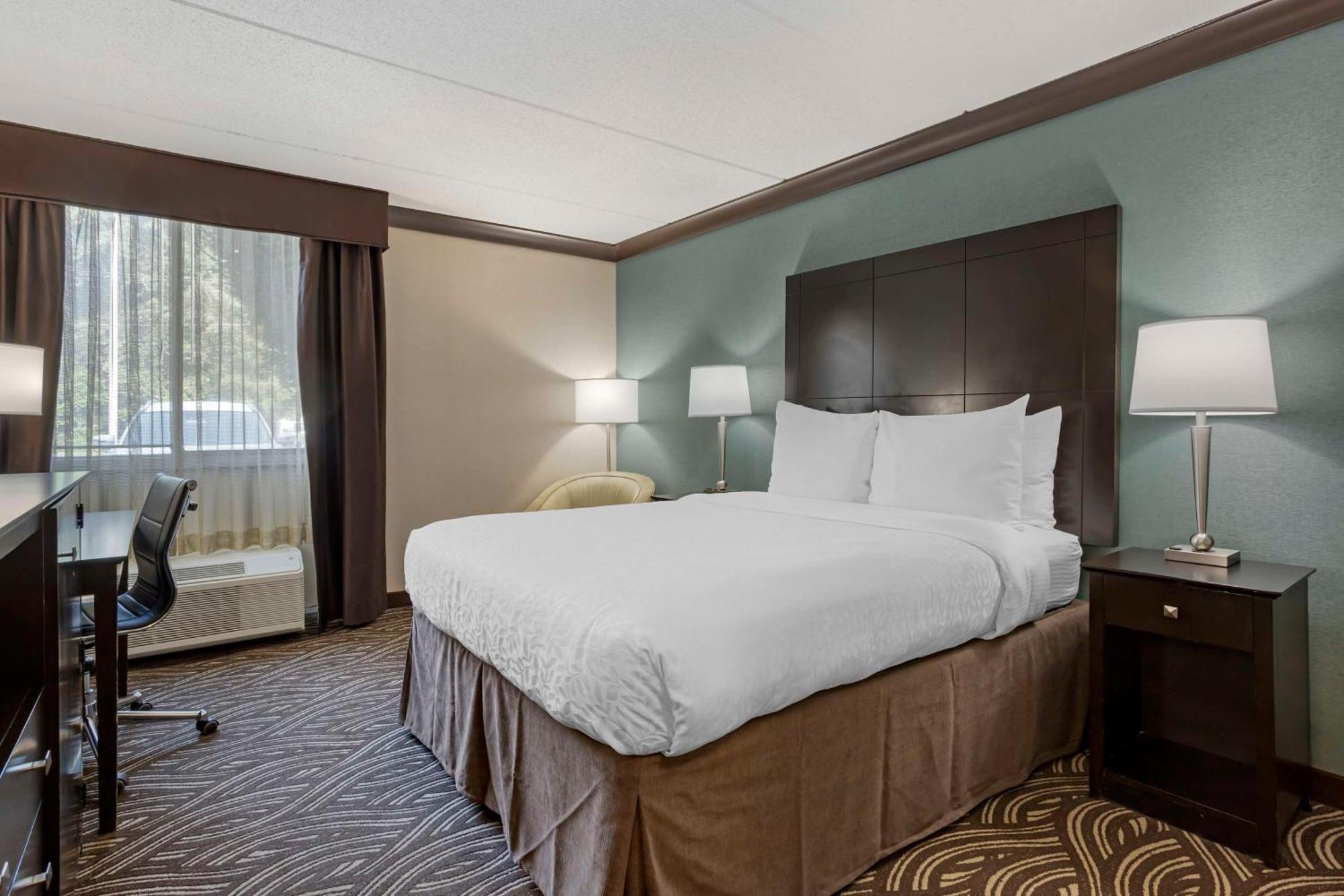 Best Western Plus Kingston Hotel And Conference Center מראה חיצוני תמונה